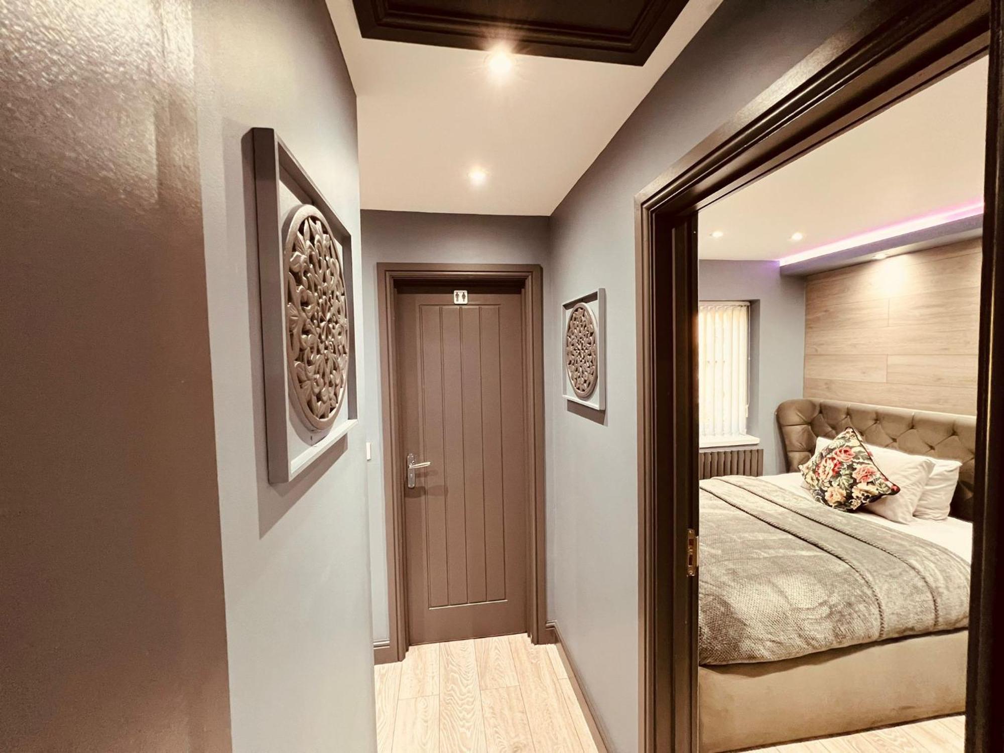 Modern Suites -5 Bedroom House- With Free Parking Birmingham City Екстериор снимка
