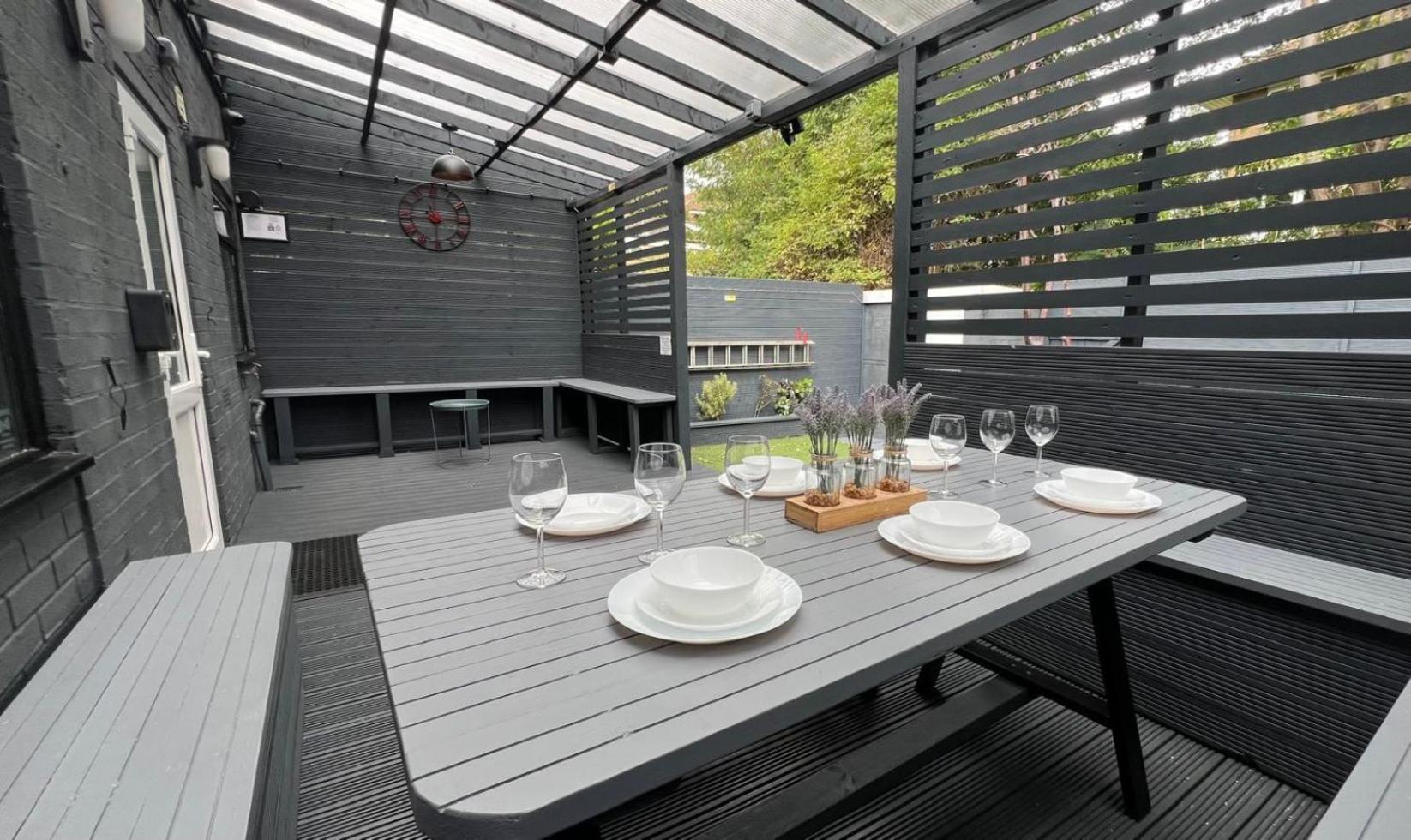 Modern Suites -5 Bedroom House- With Free Parking Birmingham City Екстериор снимка