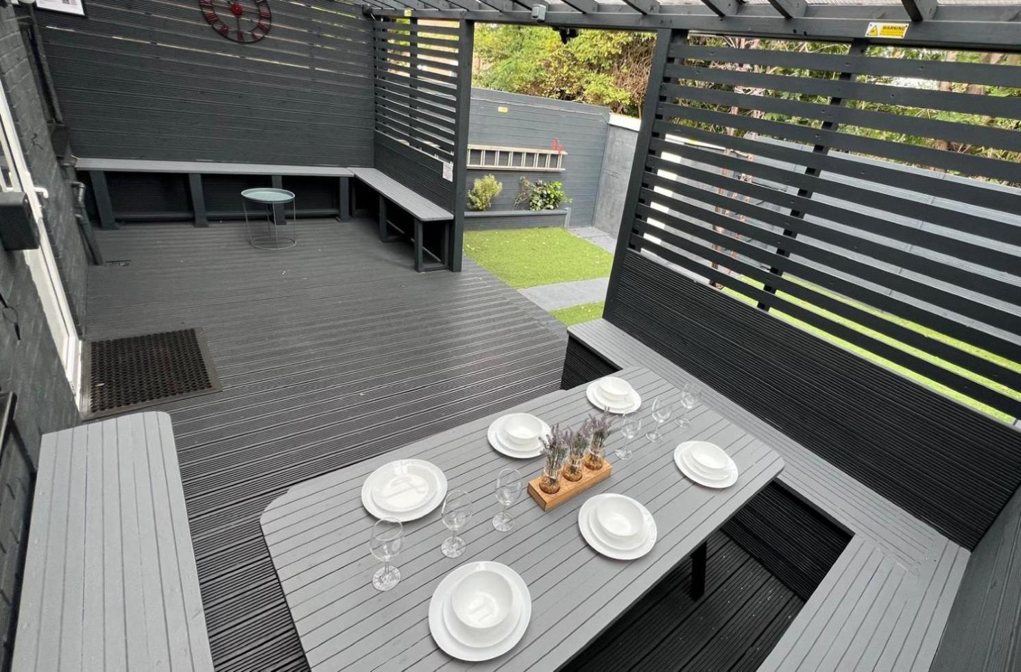 Modern Suites -5 Bedroom House- With Free Parking Birmingham City Екстериор снимка