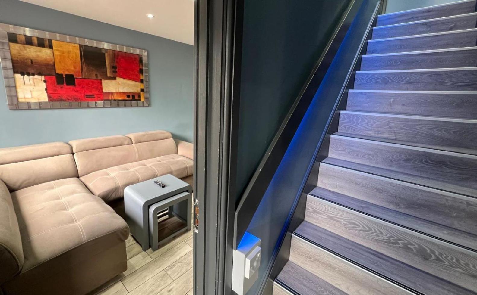 Modern Suites -5 Bedroom House- With Free Parking Birmingham City Екстериор снимка